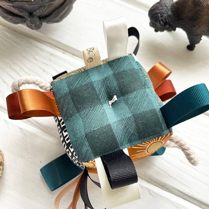 The Bird & Elephant – wholesale Handheld rattle – Baby – Earth Rainbow Sensory Baby Block Ribbon Tags Rattle3