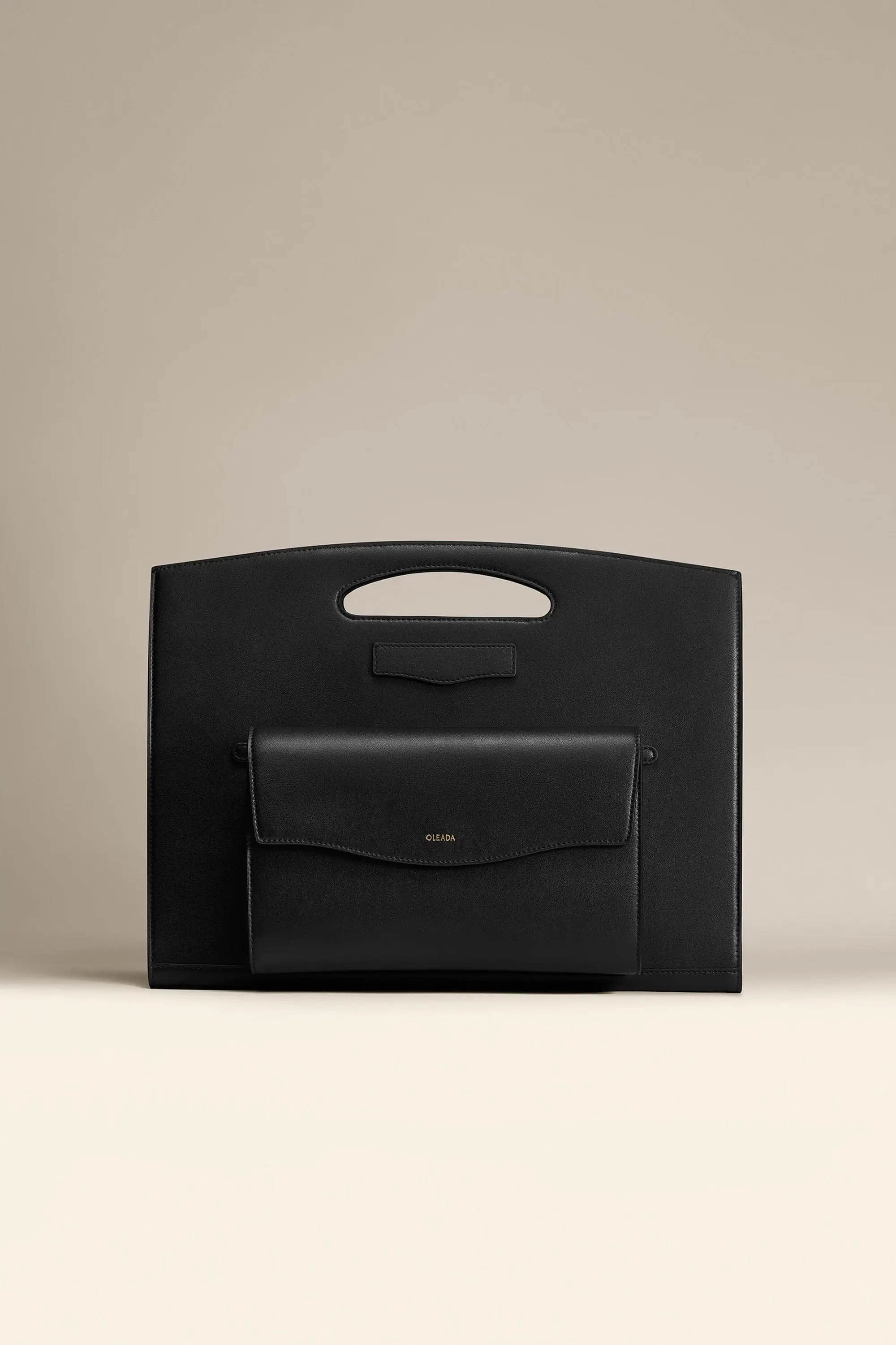 OLEADA - Wholesale Laptop/Tablet Case - Women's - Captain Laptop Sleeve: With Built In Stand & Removable Pouch6