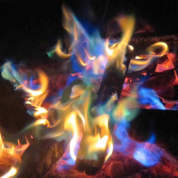 DR Flame Ltd - Wholesale Fire Pit - Original Colour Flame Pellets - Blue/Green9