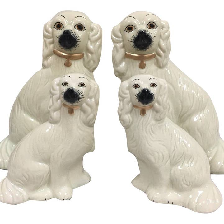 Staffordshire hunde i elfenben og guld (2 størrelser) for engroshandel hos The Enchanted Home