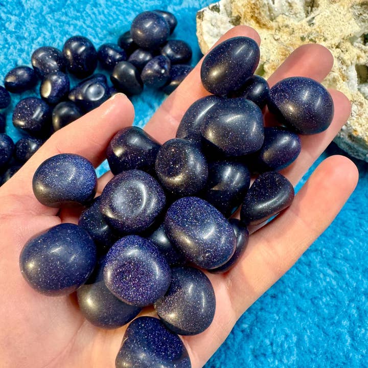 Elf Kendal Hippies - Wholesale Spiritual Stone/Crystal - Goldstone tumble 15-25mm blue sparkly wishing stone elf UK3