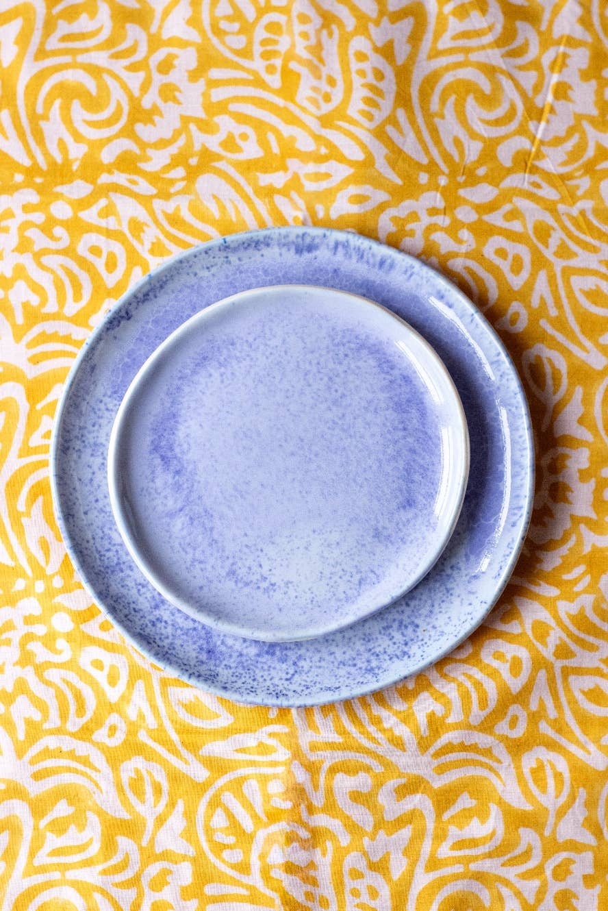 Rosa Assiette plate en porcelaine avec glaçure bleue en vente sur Faire1