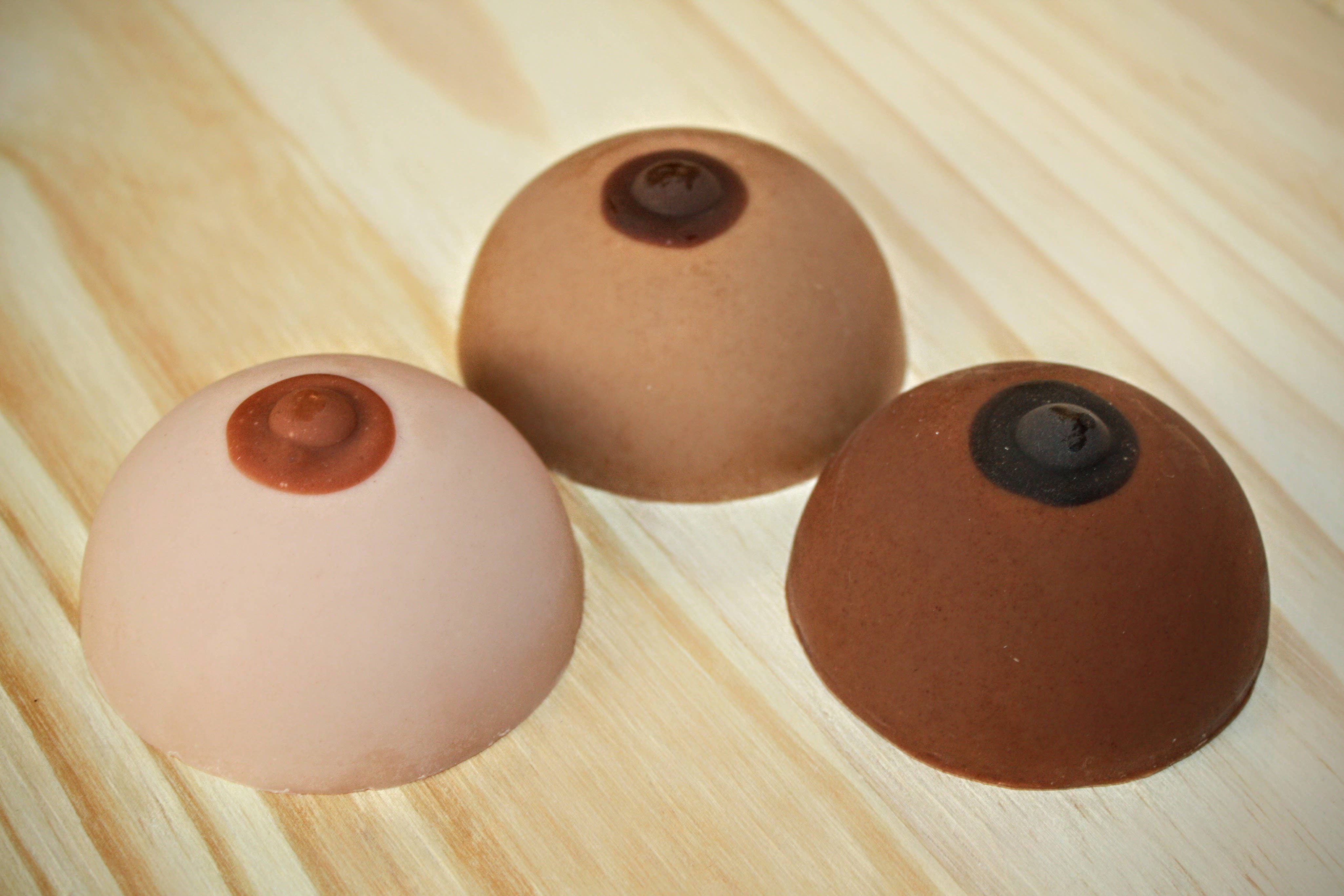 F.A.D.A-Fait Avec De l'Amour – Engroshandel Sæbestykke – Les Seinvons - Engagementsæber1