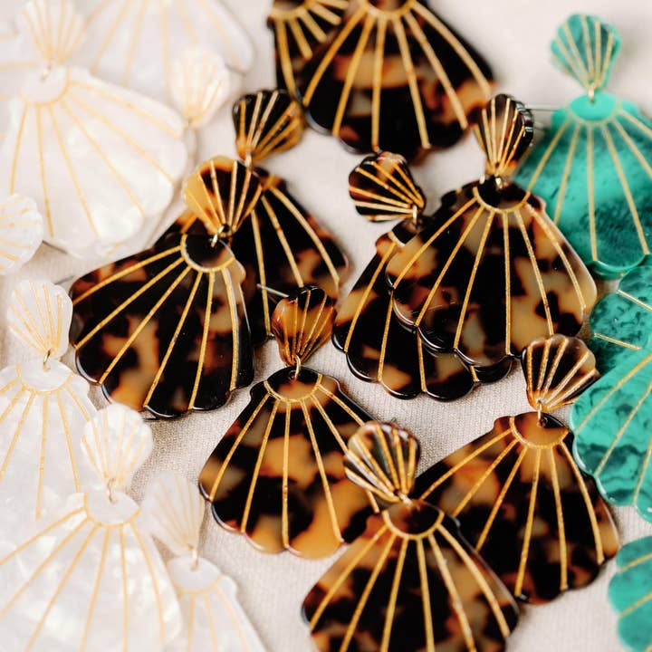 St Armands Designs of Sarasota - Wholesale Dangle Earrings - Brown Tortoise Shell Statement Earrings