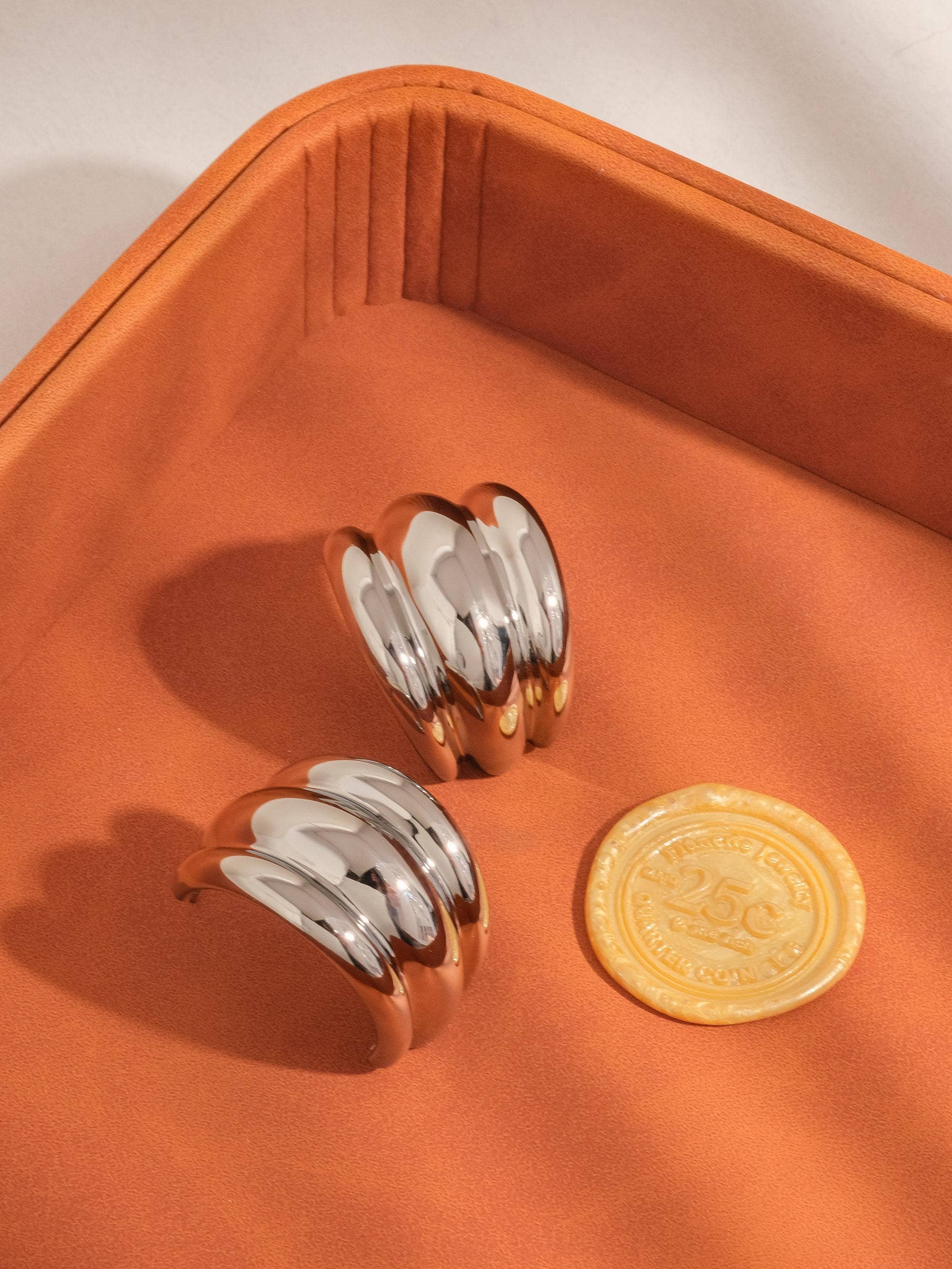 Flânerie by MAIQ - Wholesale Hoop Earrings - Colton 18K Gold Non-Tarnish Layered Spiral Earring2