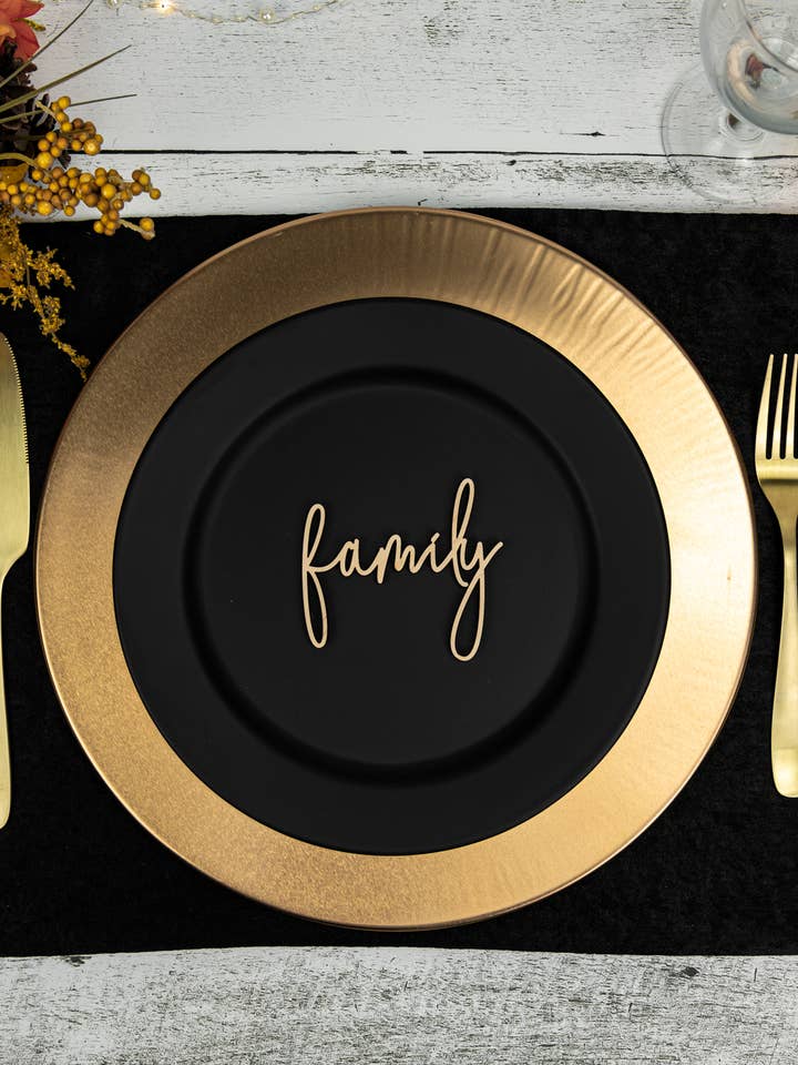 Family place card settings, wood Thanksgiving table decor for wholesale by KobasicCreations