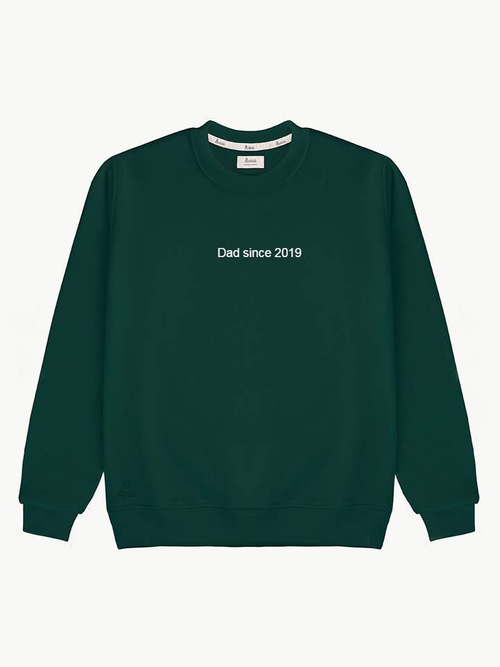 DARK GREEN SWEATER | BORDUURSEL "Dad since" voor wholesale door Anitials