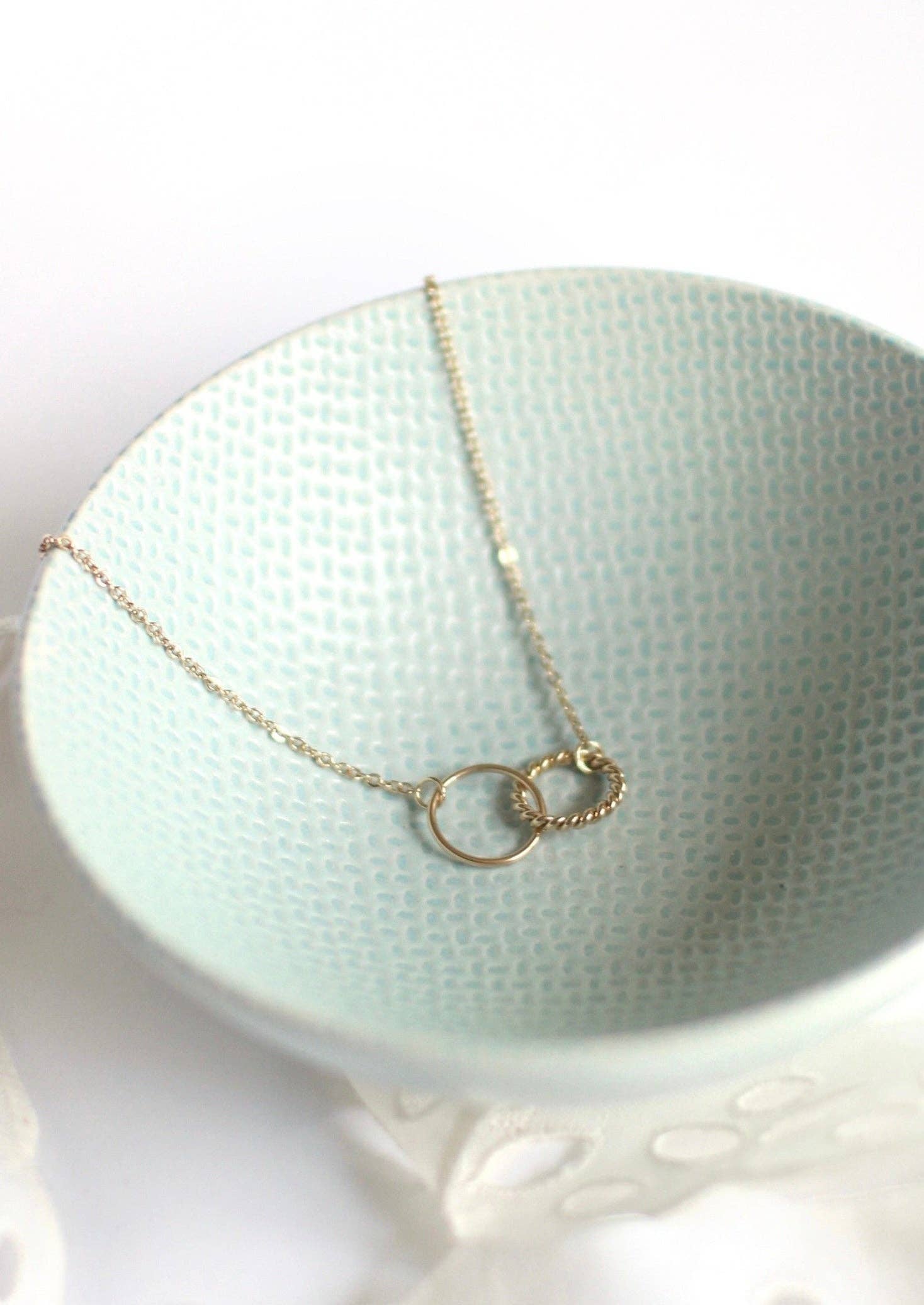 Voguette Paris - Wholesale Link & Chain Necklace - TESSA necklace1