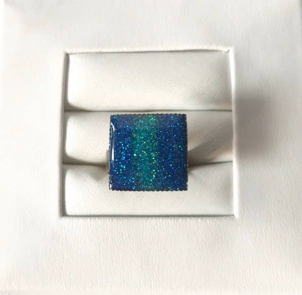 La Chaumière à Bijoux - Wholesale Cocktail/Statement Ring - Blue square ring1
