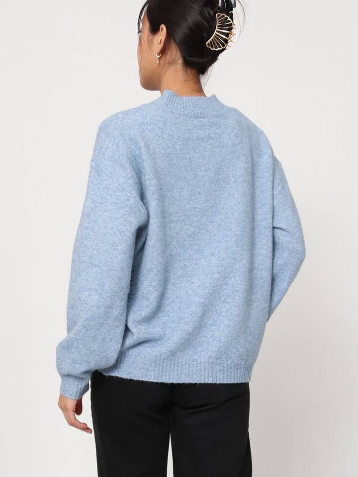 DIX-ONZE - Wholesale Knit Sweater - Women's - Soft Plain Sweater – Round Neck & Long Sleeves2