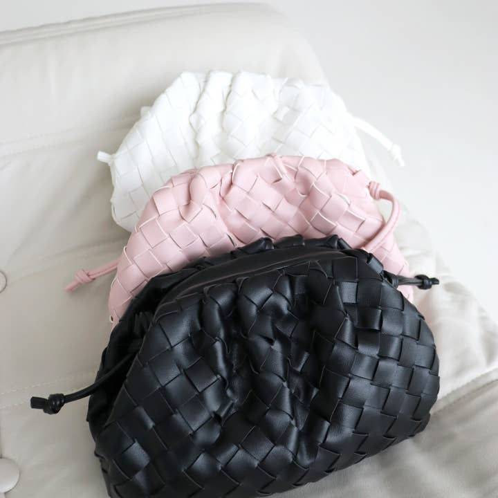 Angels Whisper Accessories - Wholesale Clutch bag – women's - Maeve Woven Clutch Bag in Black1