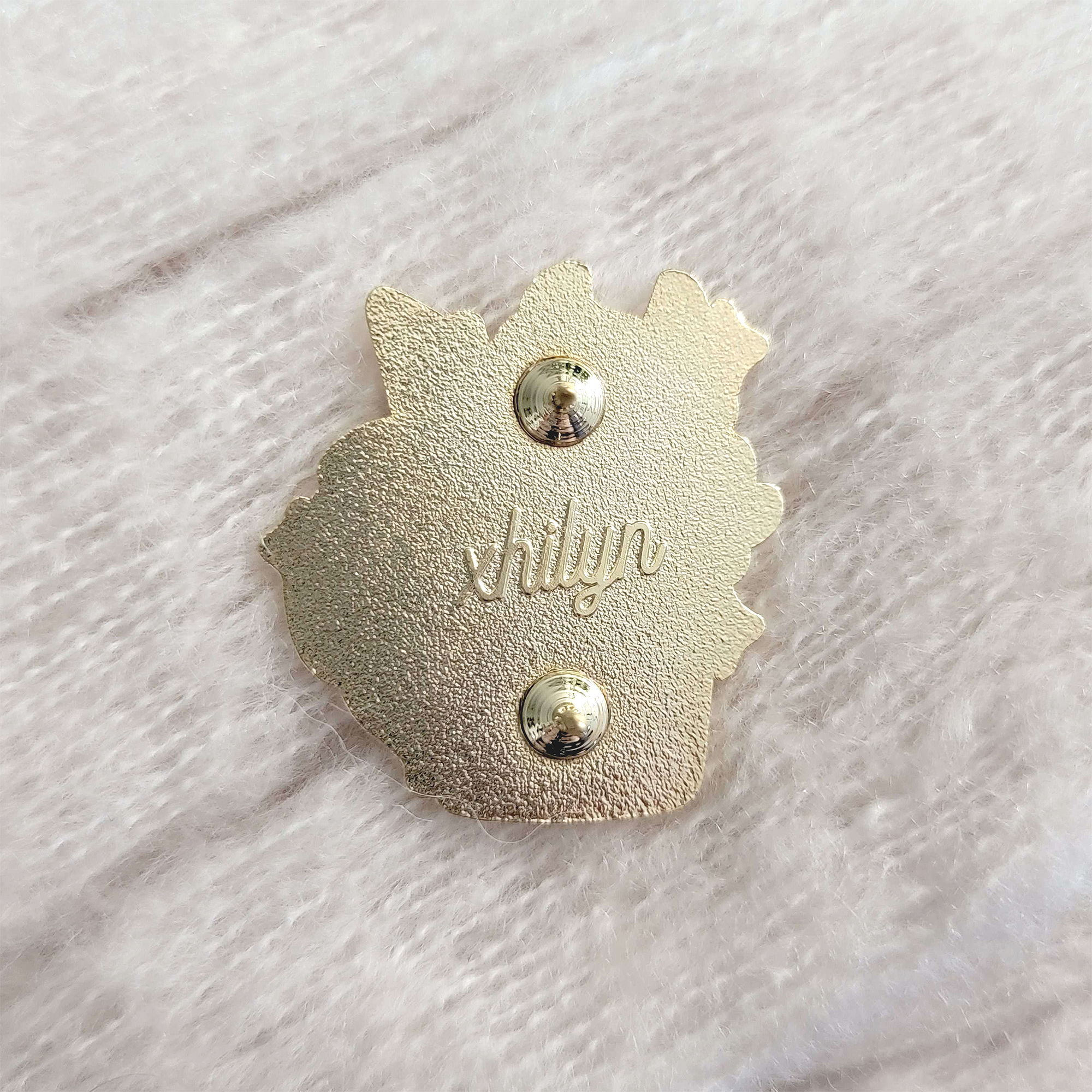 Xhilyn - Wholesale Lapel Pin/Button - Cinnamon Whiskey Flareon Eevee Pin8