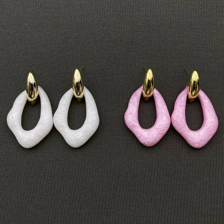 14k Gold Plated Irregular Geometric Resin Dangle Earrings for wholesale by Mio Queena