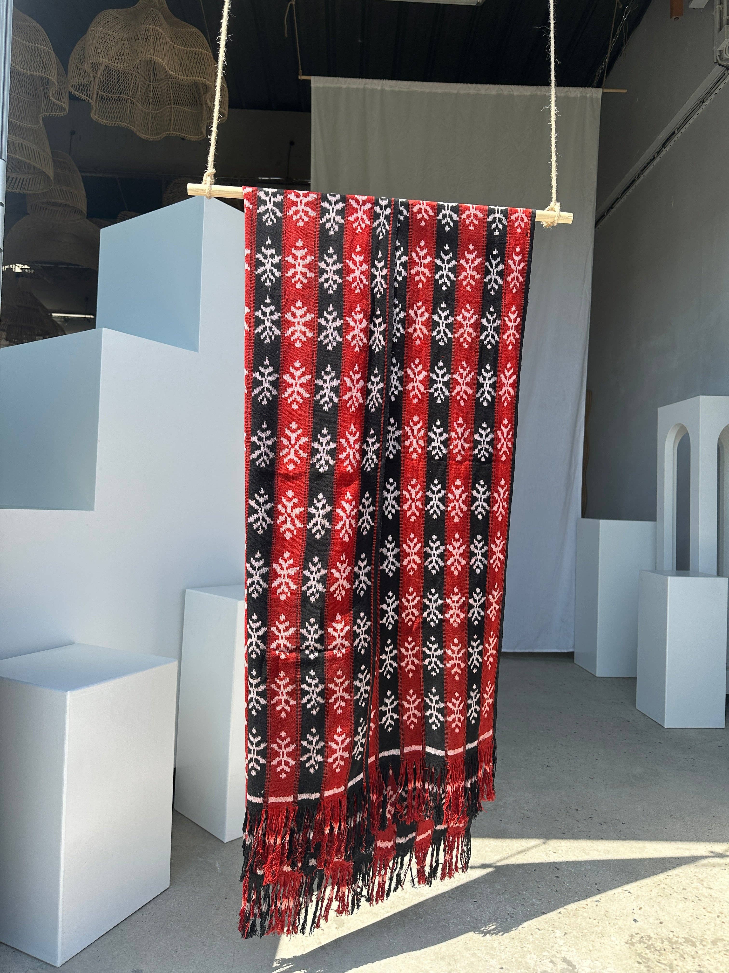 Office Objets - Wholesale Coverlet - Ikat, traditional Indonesian fabric from the island of Savu (Timor) red and black 2m25x7540