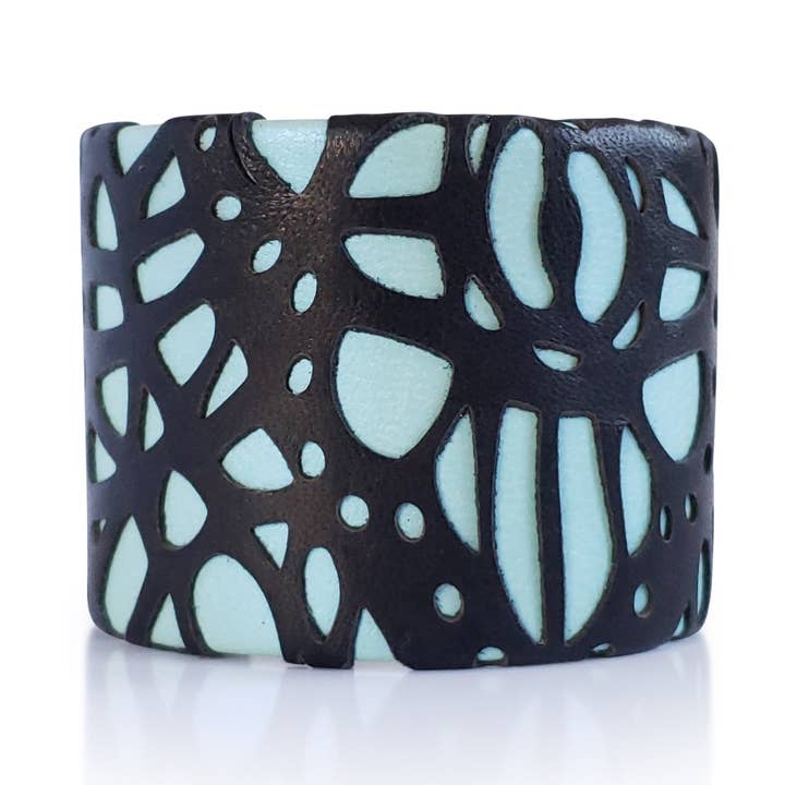 Svart läder spets på ljus turkos manschett för wholesale av Ilze Jewelry