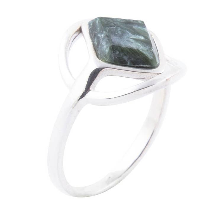 Bague North Star en argent sterling et séraphinite verte pour la vente par Barse Jewelry