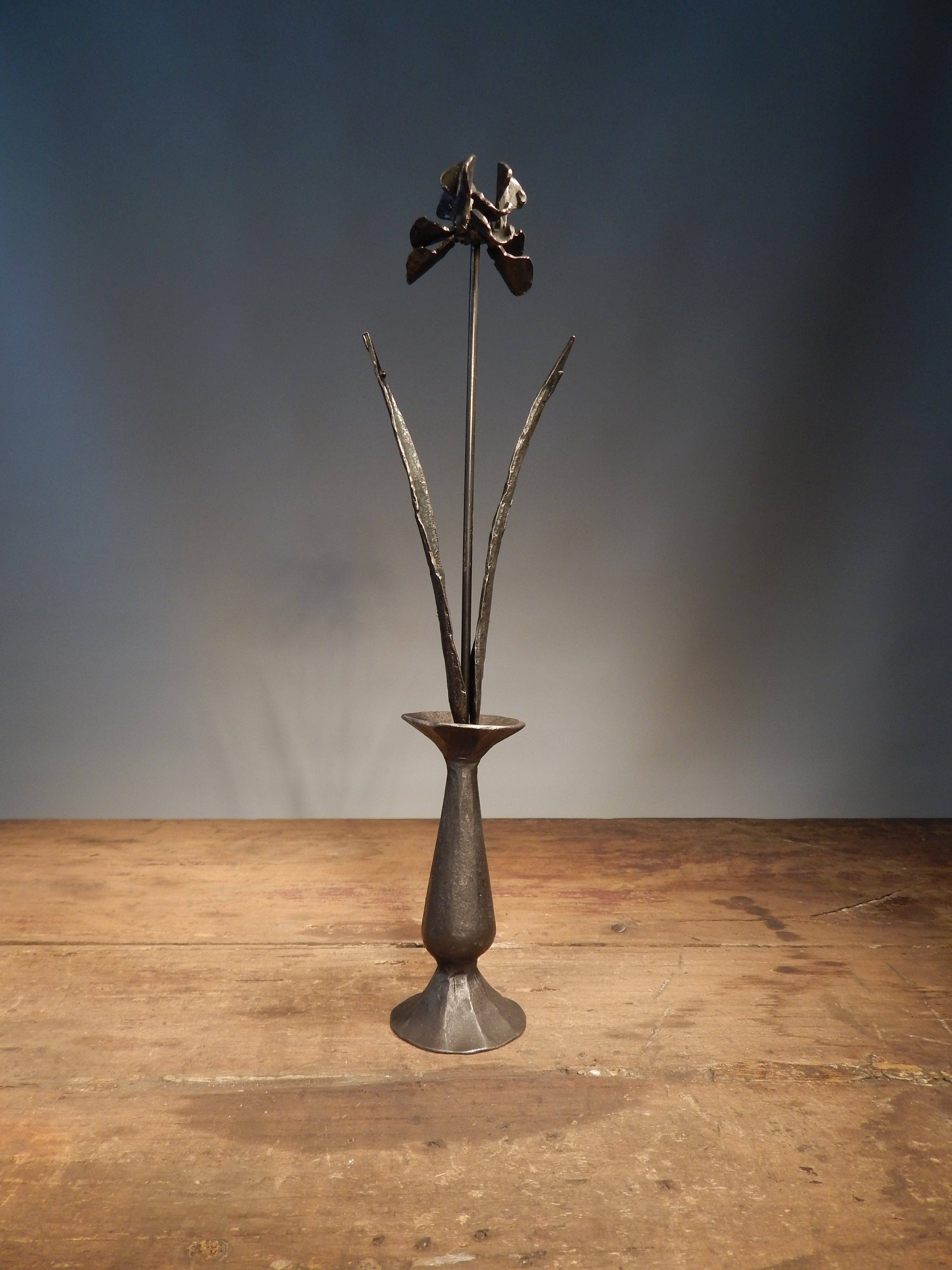 Blackthorne Forge - Wholesale Vase - Forged Iron Iris in Vase