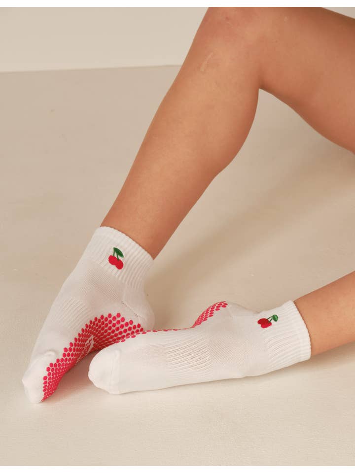 LUCKY HONEY - Wholesale Socks - Women's - The Harlow Grip Sock10