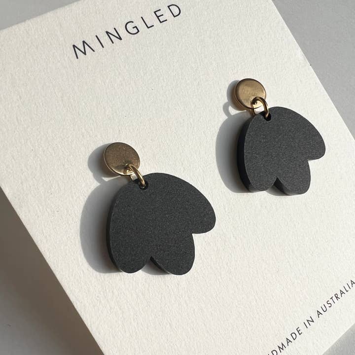 Mingled - Vente Boucles d'oreilles pendantes - Bloom - Boucles d'oreilles pendantes en or et noir6