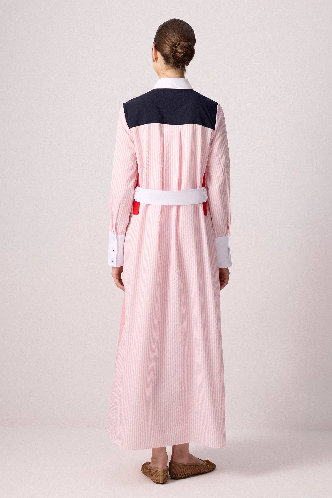 Rose Robe chemise maxi bicolore à rayures en mélange de coton en vente sur Faire3