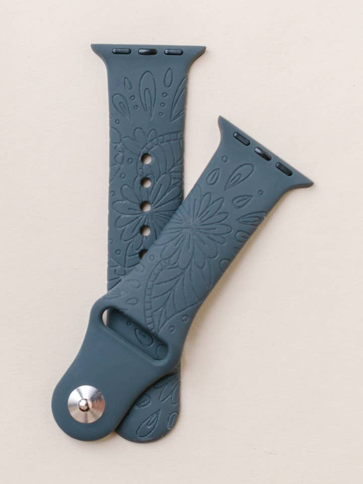 Gegraveerde siliconen Apple horlogeband Boho Floral Design voor wholesale door Fox and Fiddle Designs