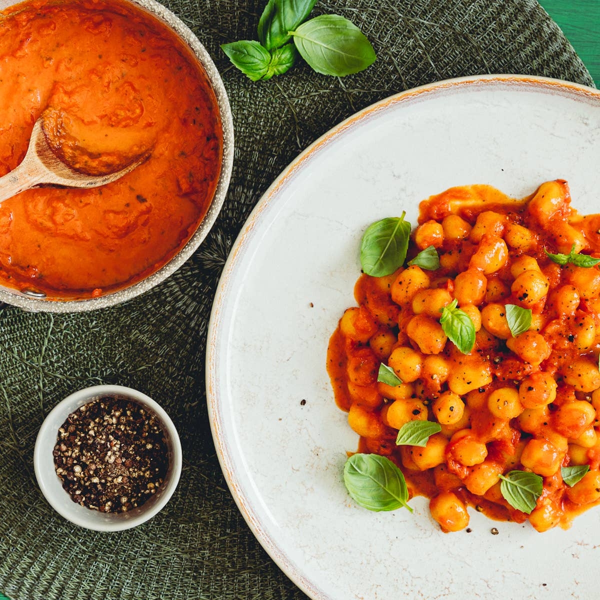 Favuzzi (Canada) - Wholesale Pasta Sauce - Vodka Sauce3