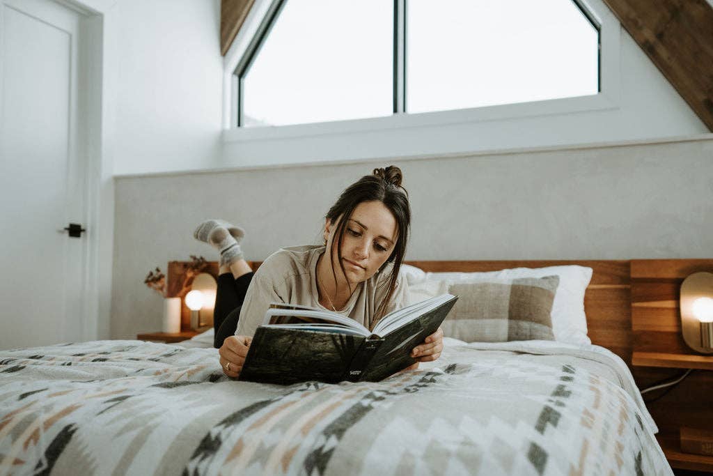 Wylde Brigade - Wholesale Throw Blanket - Puyo Aztec Reversible Blanket3