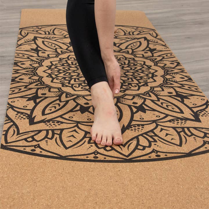 Myga Europe – wholesale Yogamatta – Extra stor yogamatta i kork - mandala5