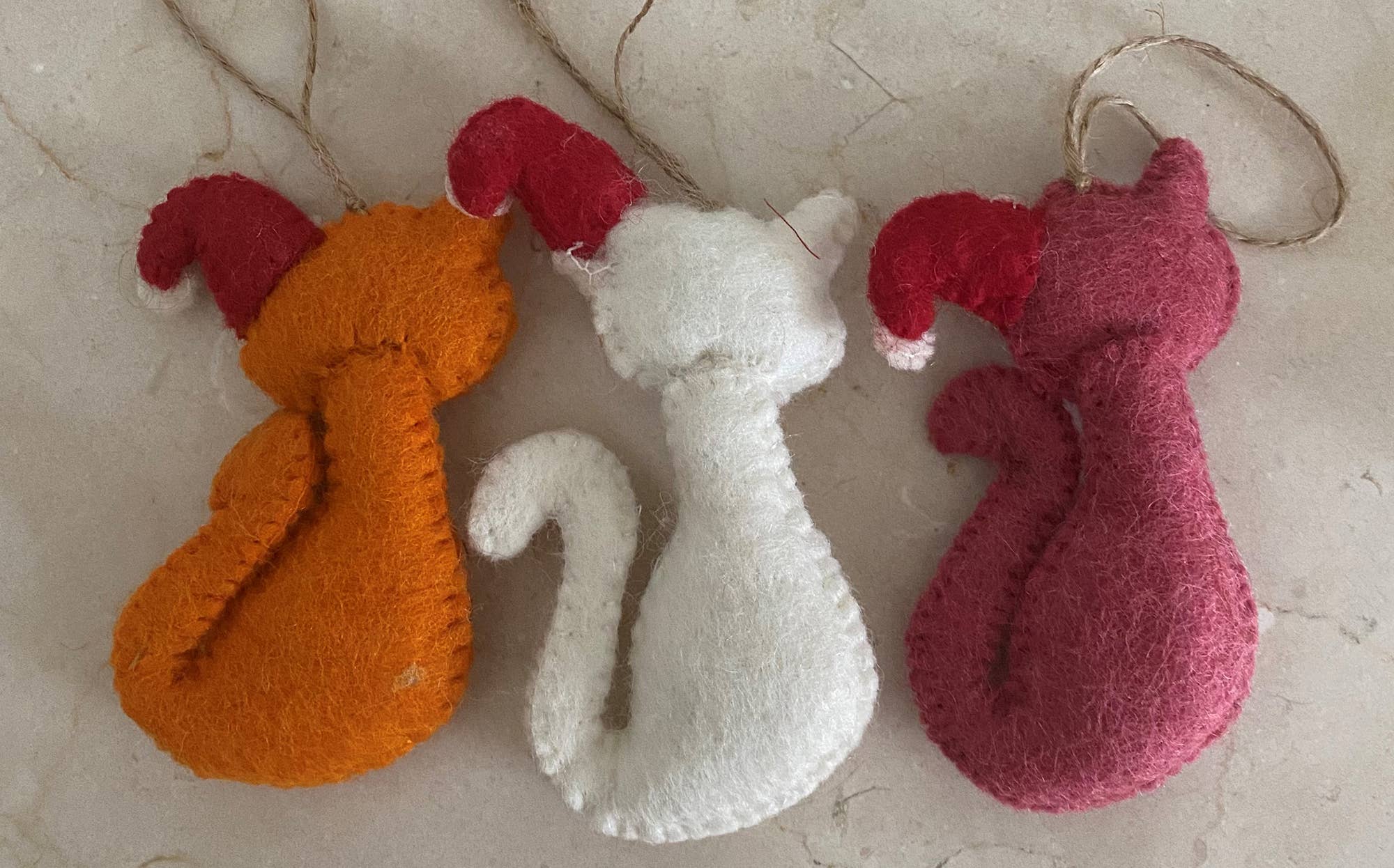 cerruti home – wholesale Ornament – Felted Wool "Christmas Cat" ornament, available in 5 Colors4