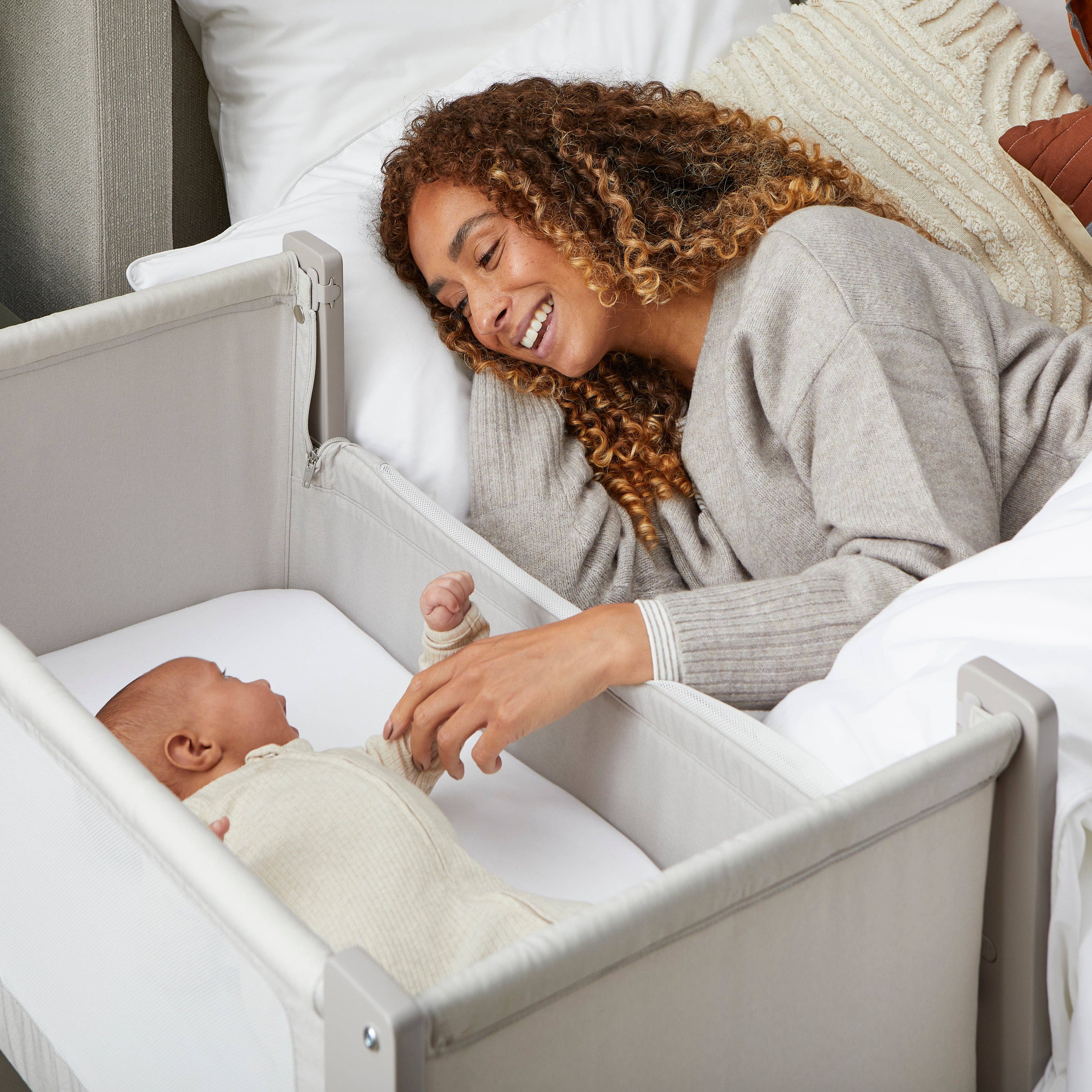 Shnuggle - Wholesale Bassinet - Baby - Shnuggle Air Lite Infant Bedside Bassinet13