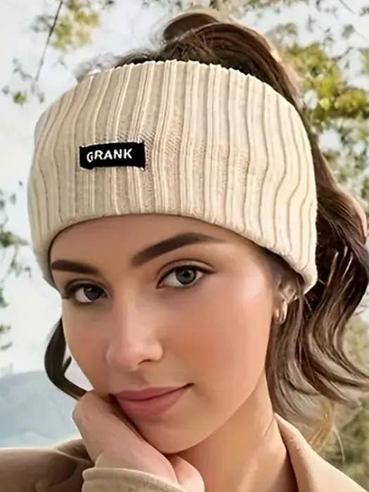 ( #029 ) GEBREIDE HOOFDBAND - OORVERWARMER voor wholesale door Jewelry Max