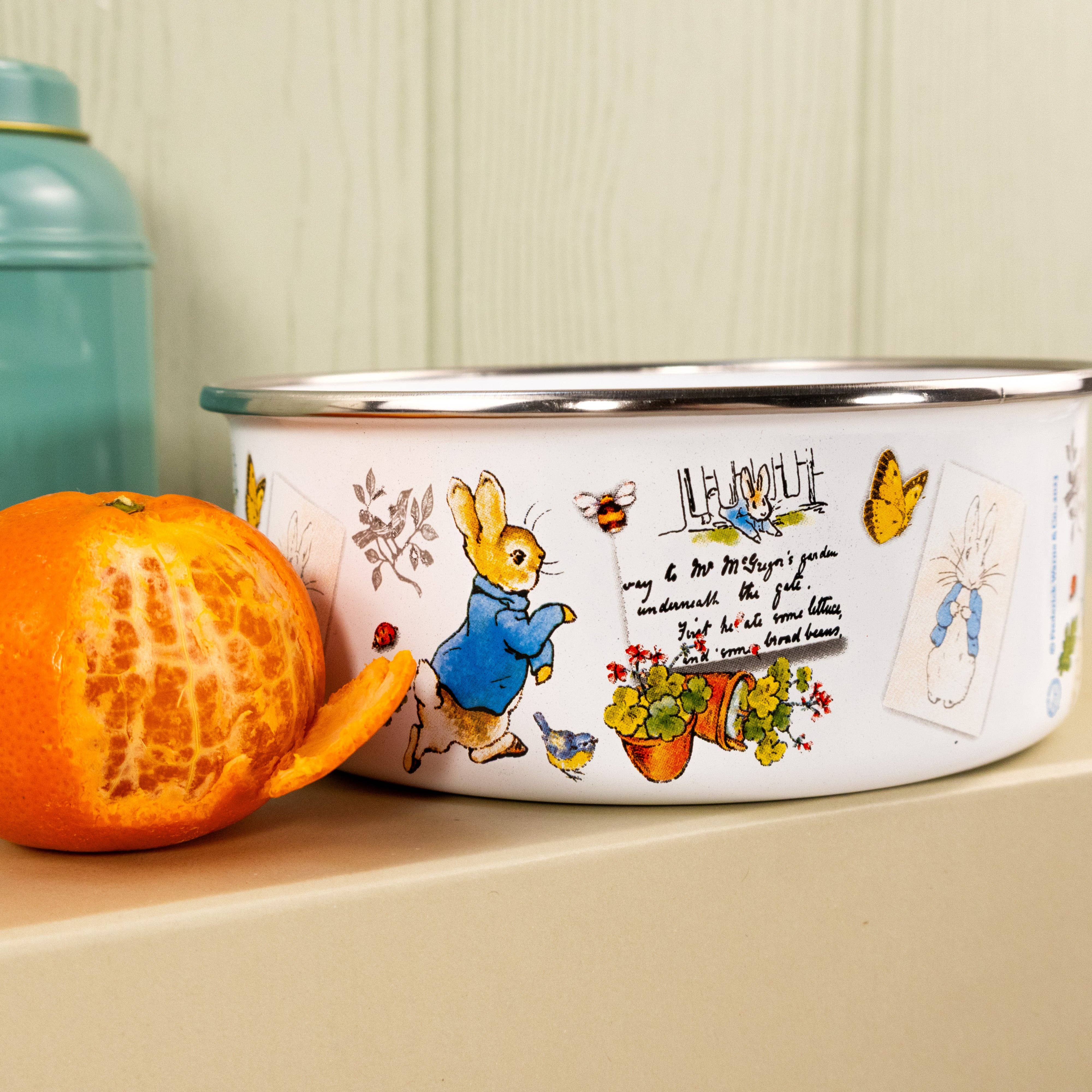 Robert Frederick Ltd – wholesale Bowl – Peter Rabbit Enamel Bowl - Classic Beatrix Potter Design3