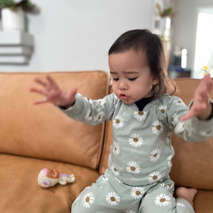 The New Class - Wholesale - Phoebe Floral Lounge Set4