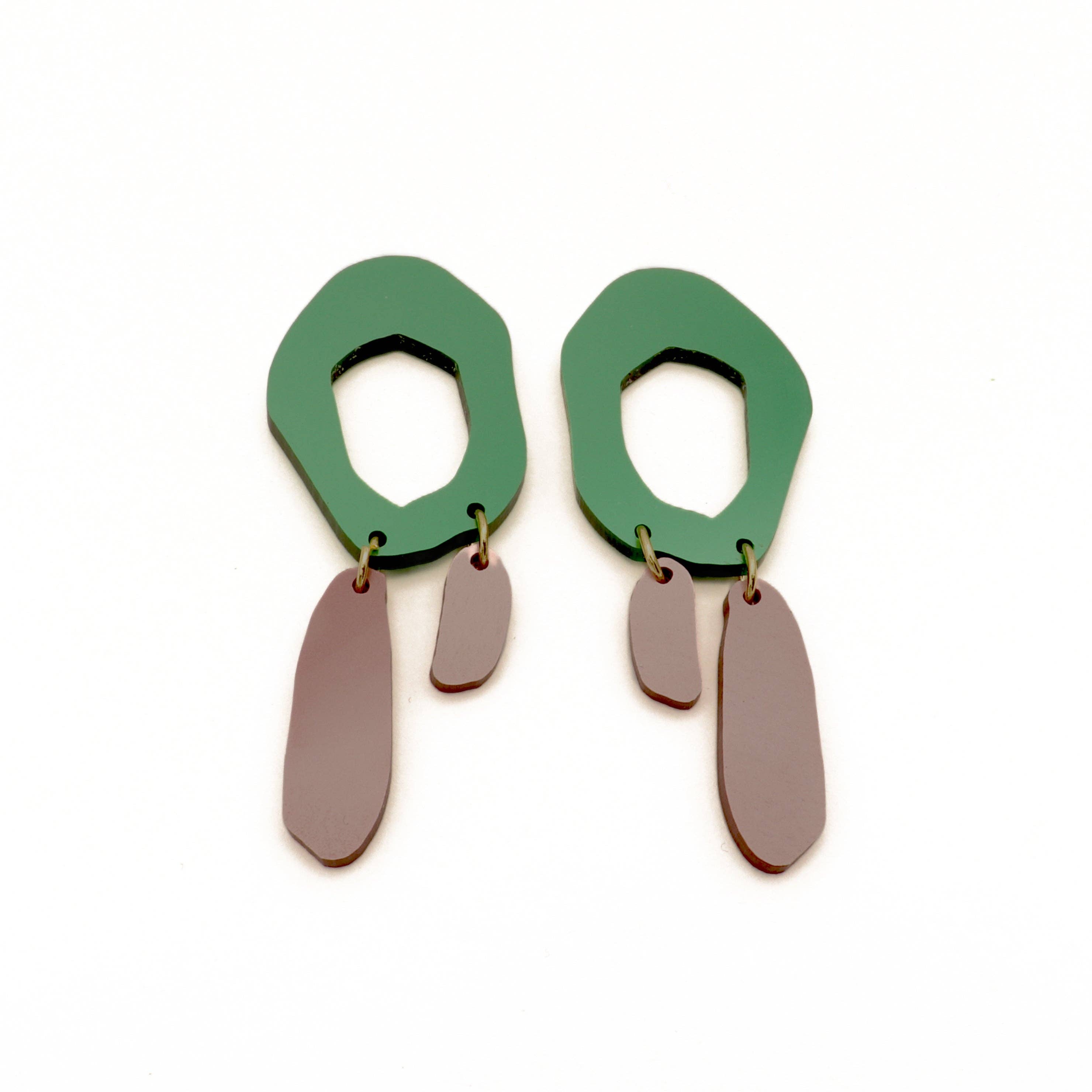 dconstruct – Engroshandel Hængeøreringe og creoløreringe – Metalliske asymmetriske dråbeøreringe2