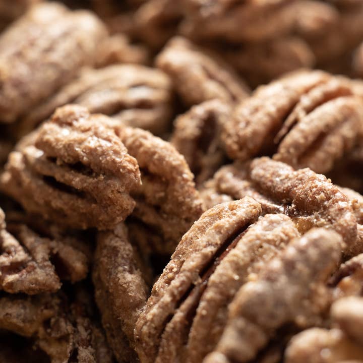 Jewels Under The Kilt – Engroshandel Nødder – Original Maple med frisk pekannød2