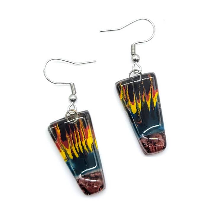 Omvendt Trapezium smeltet glas dingle øreringe for engroshandel hos Eclectic Woodchuck