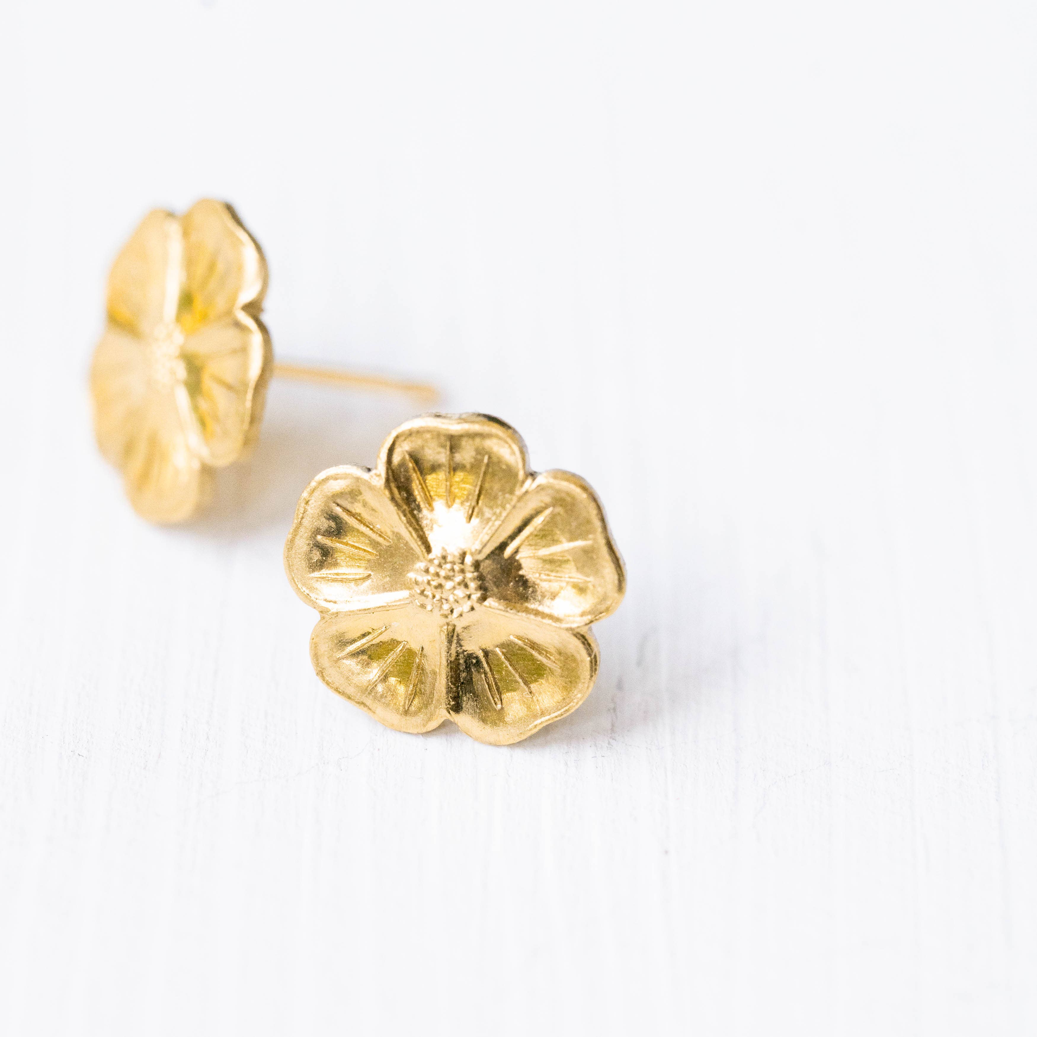 Nest Pretty Things - Wholesale Stud/Post Earrings - Mini Flower Studs