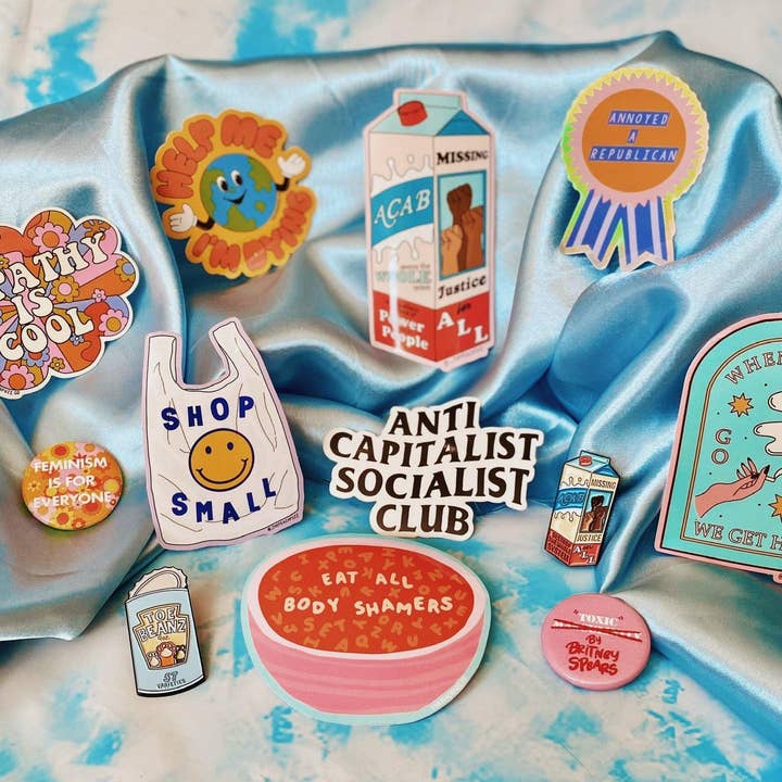 The Peach Fuzz - Wholesale Sticker - Go Low, Get High Sticker3