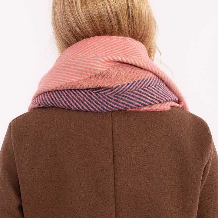 Lieber Deem Marktplatz - Wholesale Scarf - Women's - Scarf Model 206037 AT8