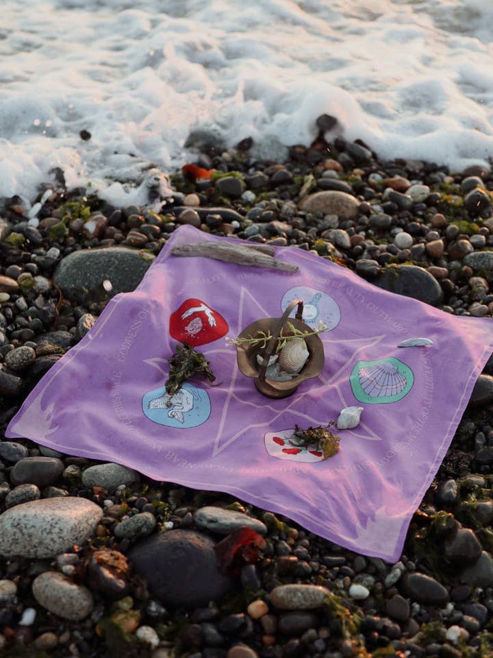 Bandana de Tela de Altar: Afrodita para venta al por mayor de Lady Moon Co.®