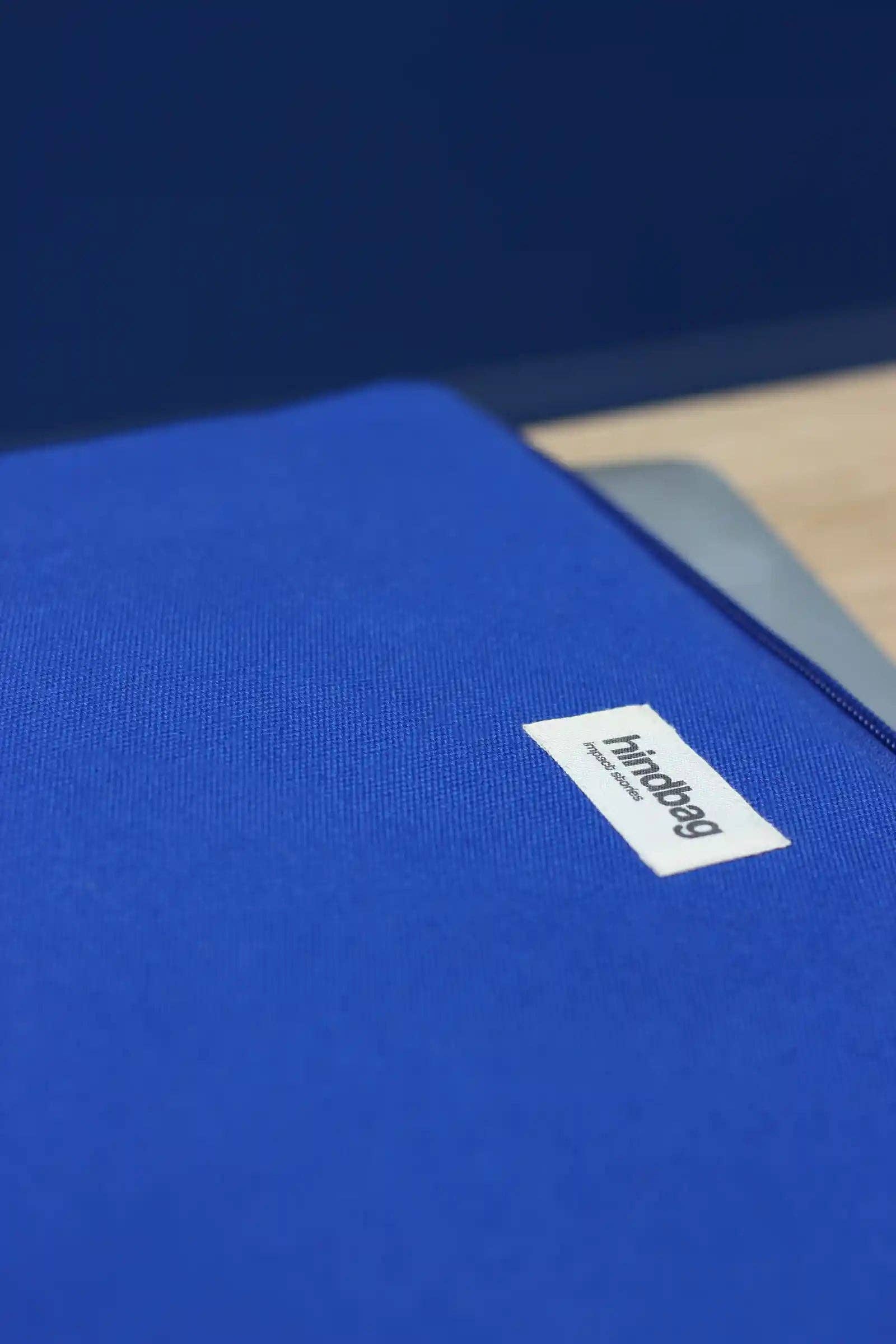 Hindbag - Wholesale Laptop/Tablet Case - Women's - Ava Electric blue Laptop Sleeve4