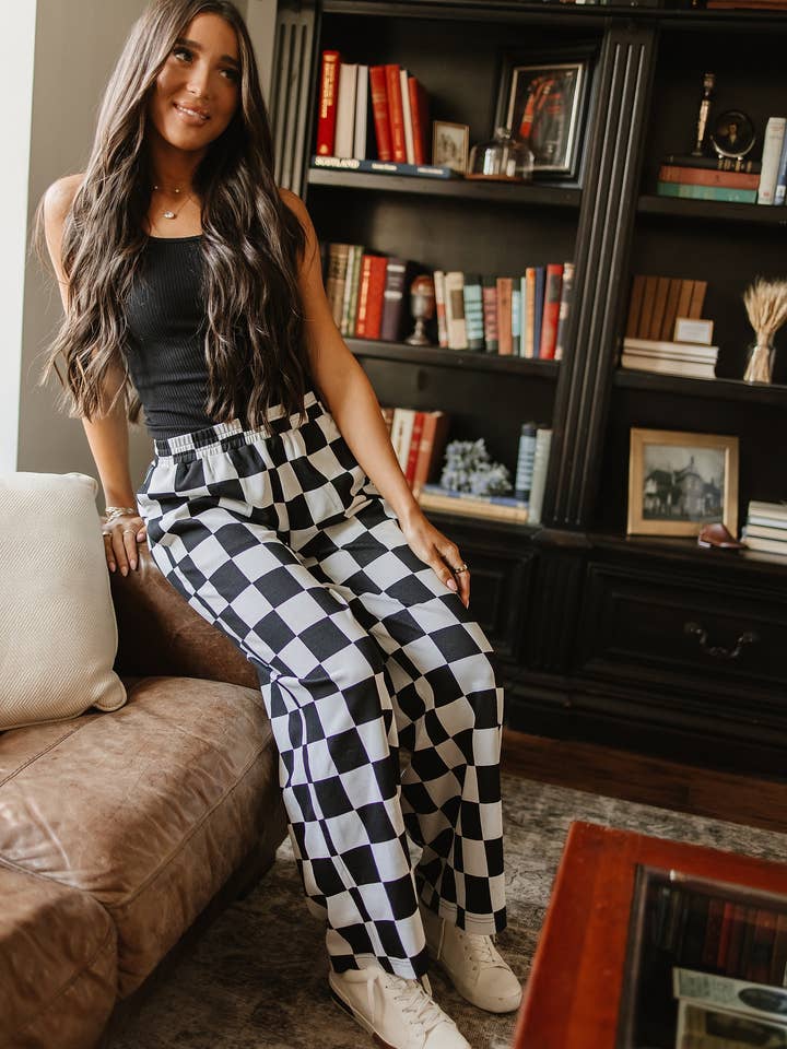 Ampersand Avenue - Wholesale Pants - Women's - Checkered Wide Leg Comfs - Black Jack
