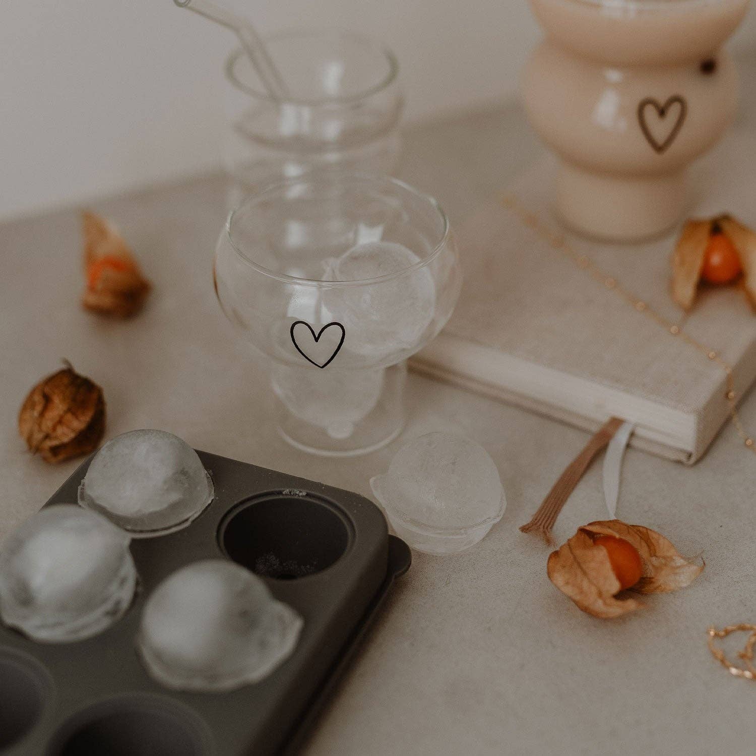 Eulenschnitt - Wholesale Drinking Glass/Cup - Bubble glass heart (VE = 6 pcs)15