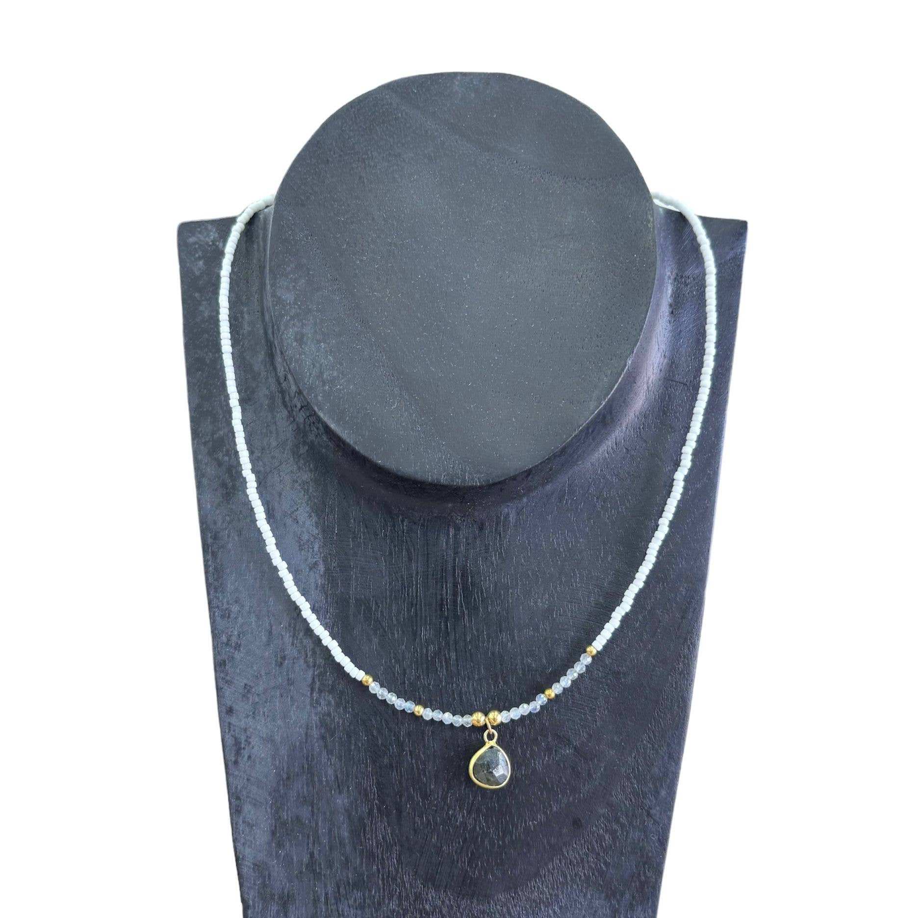 Hecho a mano - Wholesale Choker/Collar - Women's necklaces from Thailand24