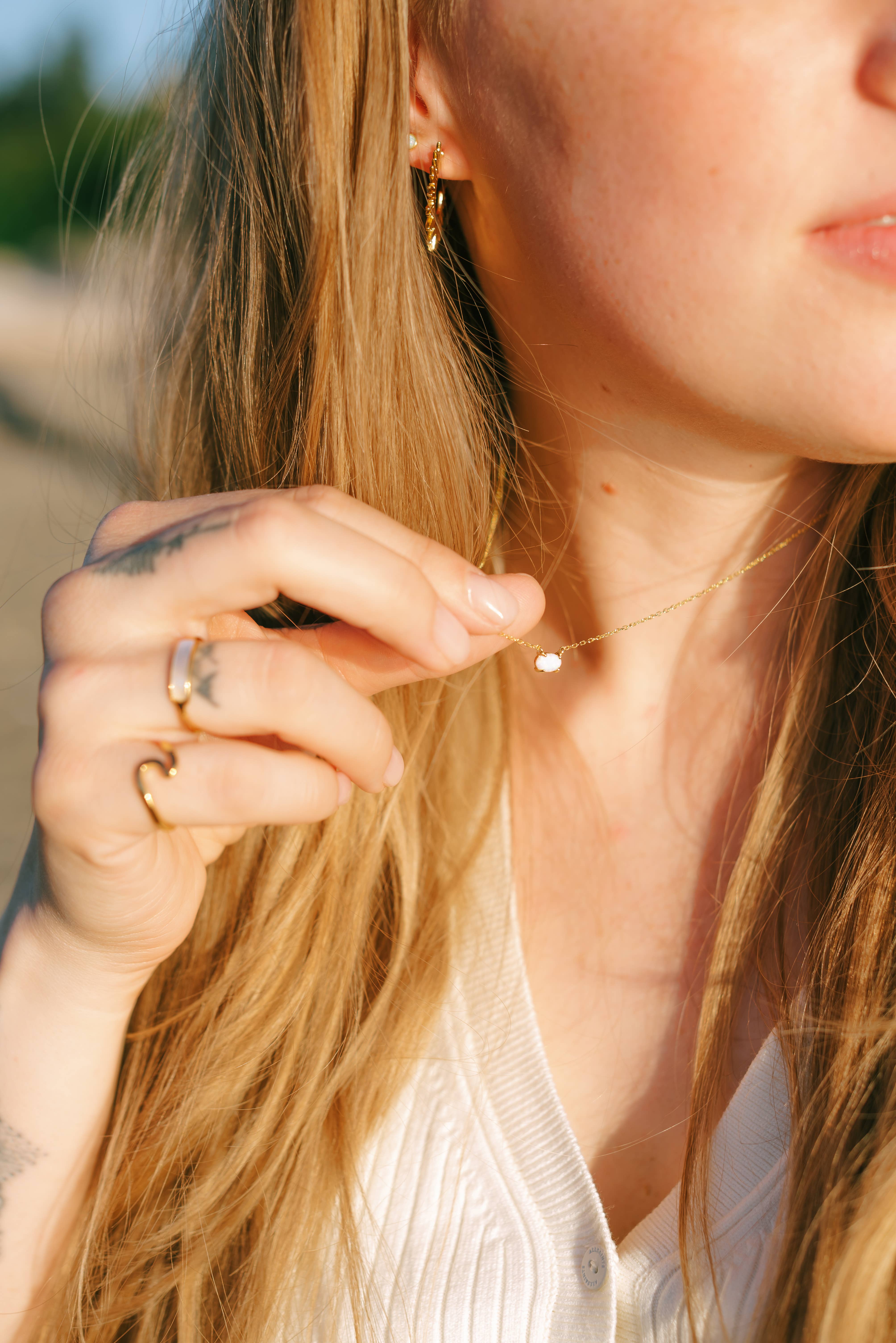 Lumi + Sol – Großhandel Kette mit Anhänger/Charm – Anna Opal-Anhänger-Halskette