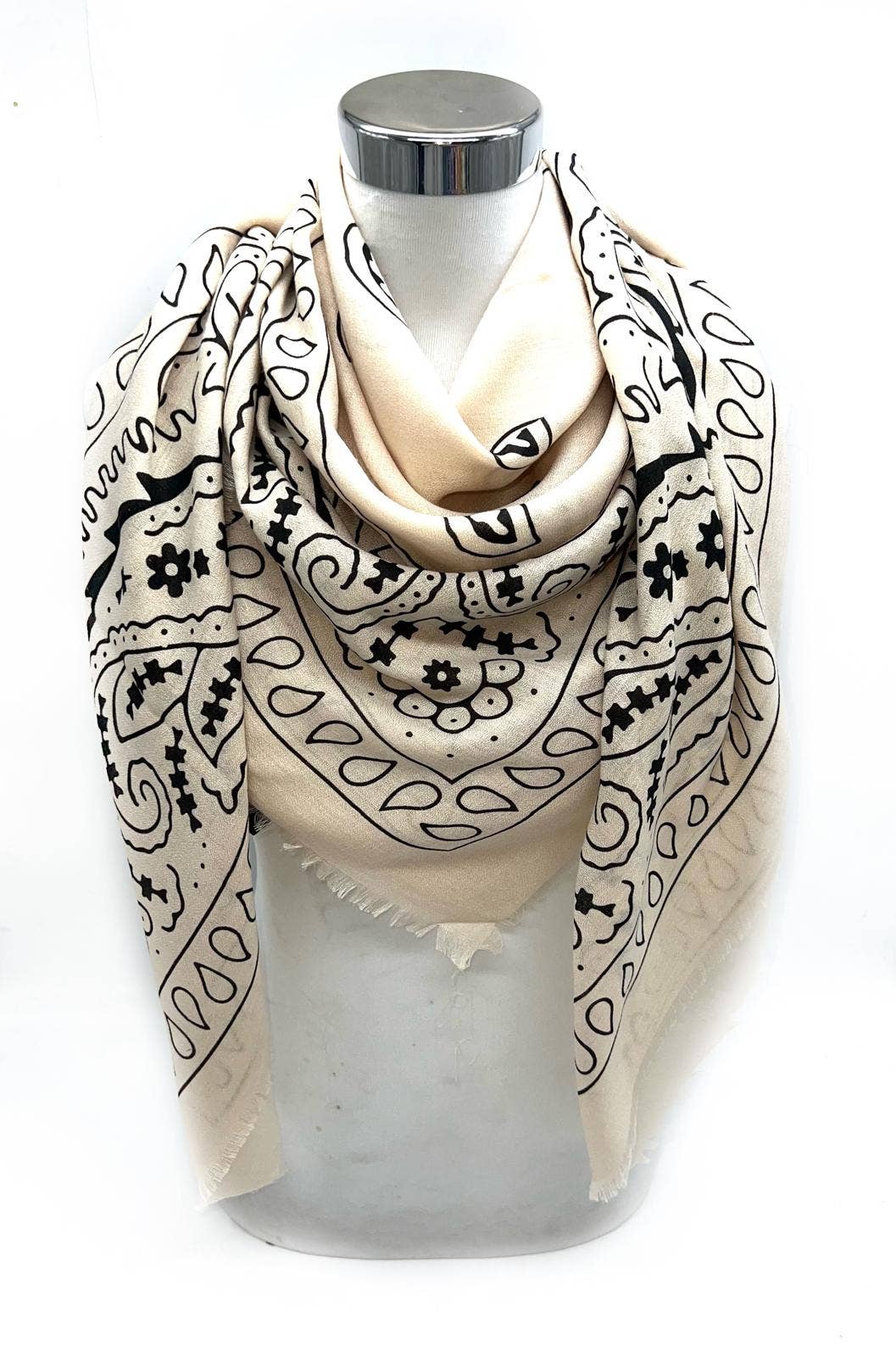 LINETA - Wholesale Scarf - Women's - A-6 Large square scarf with paisley print Fine material0