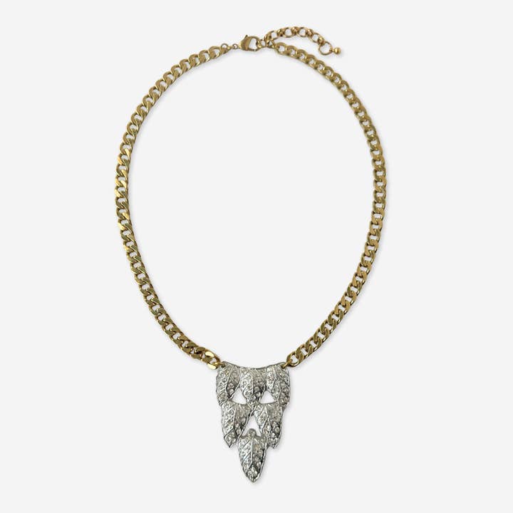 Umgearbeitete Vintage-Rhinestone-Art-Deco-Blatt-Anhänger-Halskette für den Großhandel von Lulu’s Petals