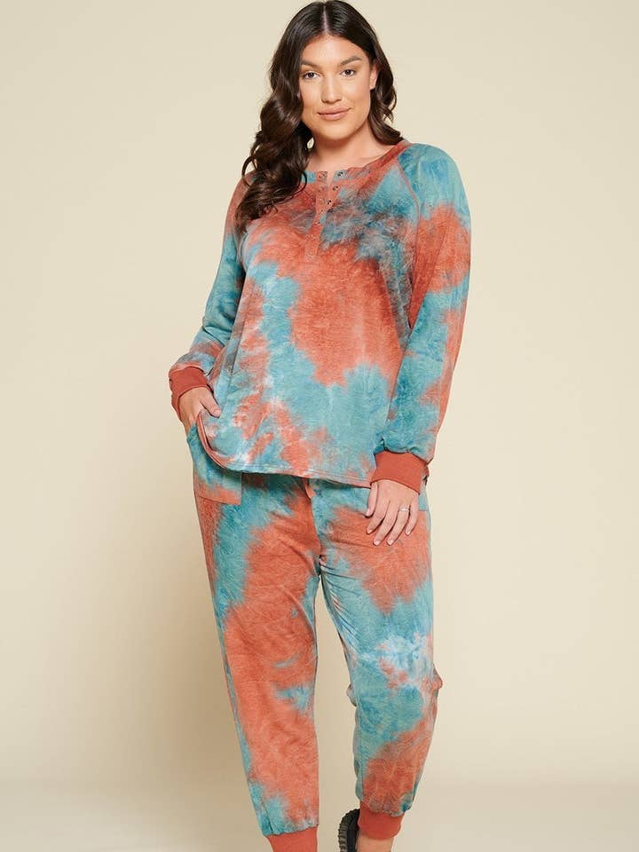 French Terry gebreide loungewearsets met tie-dye-print in grote maten voor wholesale door CC Wholesale Clothing