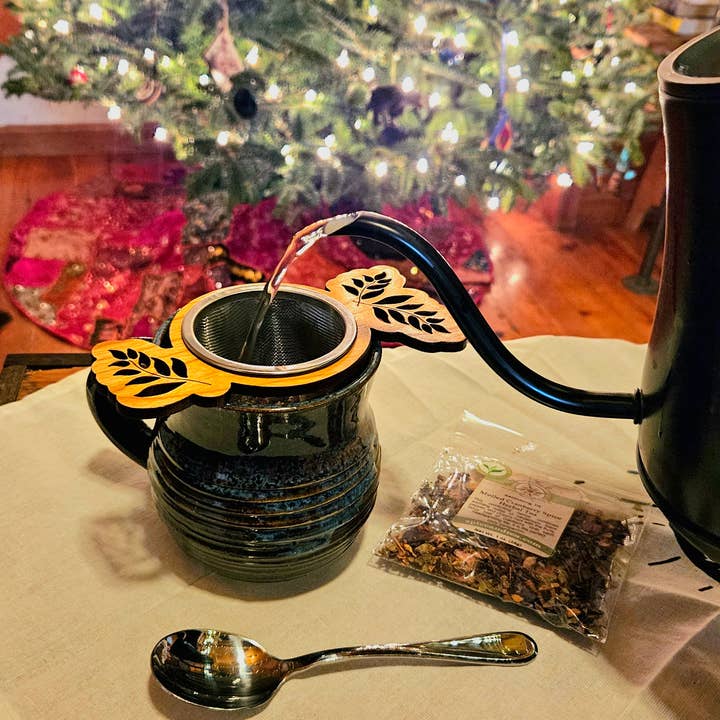 Nature's Steeper - Tea Strainer for wholesale by Made and Assembled