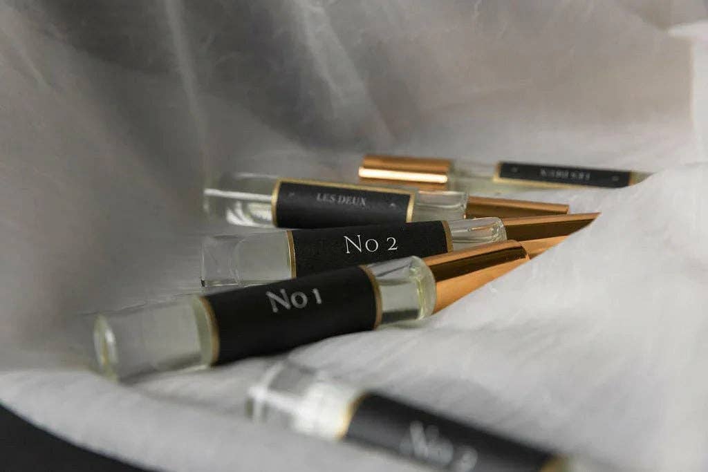 Les Deux - Wholesale Roll-On Fragrance - No. 2 - Peau d’Or Roll On Perfume Oil1